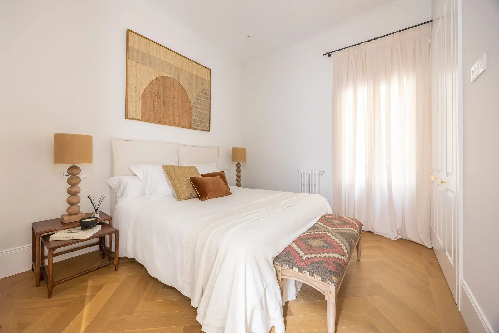 Piso en venta en Calle Moreto · foto 1 de 21